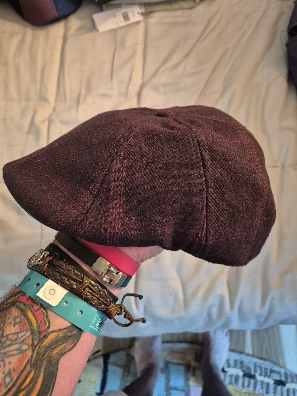 Boston Scally Blood Rose Newsboy Cap in Deep Plum XXL Barely Worn - Picture 2 of 4